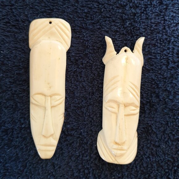 Rare African Vintage Tribal Bone Carved Mask Face Pendants – Set of 2 - Picture 3 of 10